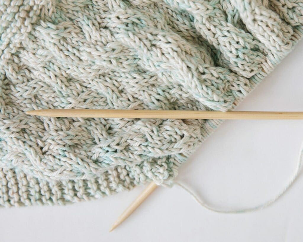 Knitted Newborn Baby Blanket Pattern