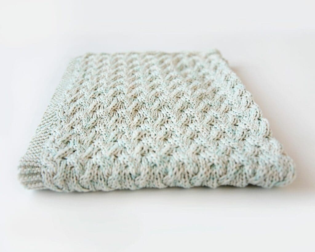 Knitted Newborn Baby Blanket Pattern