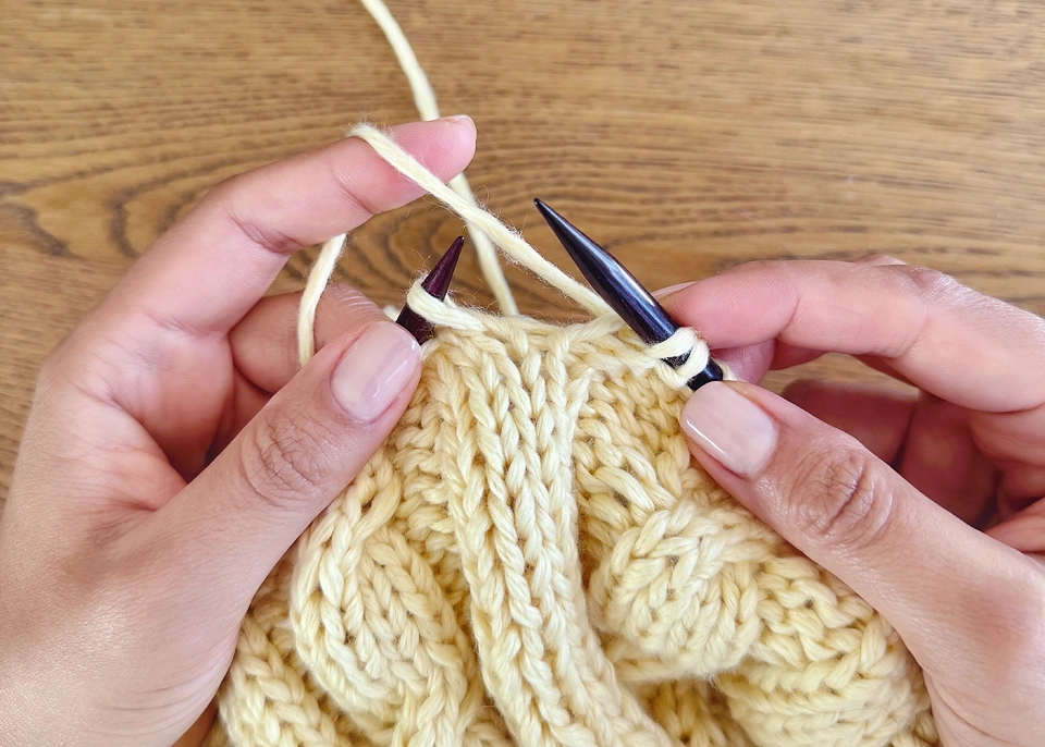 Continental Knitting How to Hold Yarn