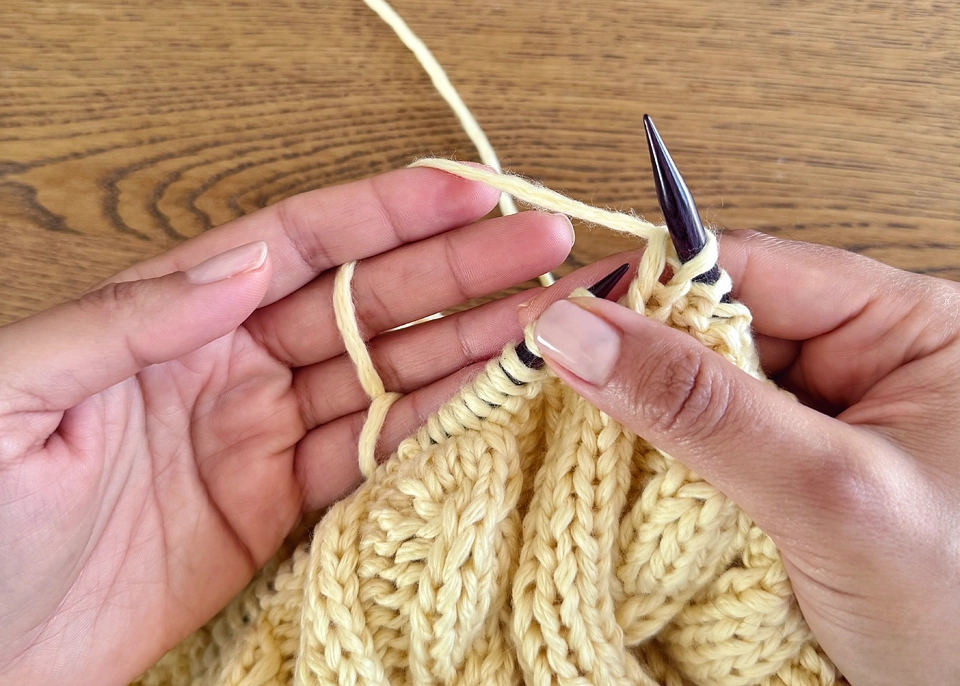 Continental Knitting How to Hold Yarn