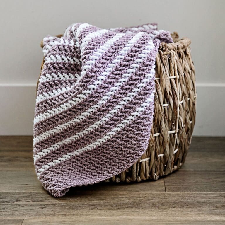 An Easy Crochet Blanket Pattern
