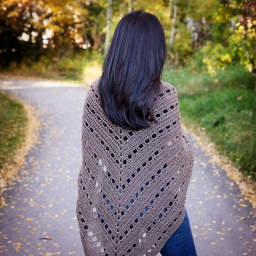 Easy Triangle Shawl Crochet Pattern