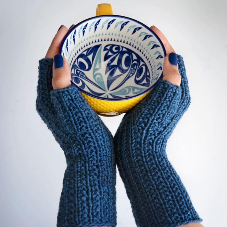 Stretch Knit Fingerless Gloves – Free Pattern