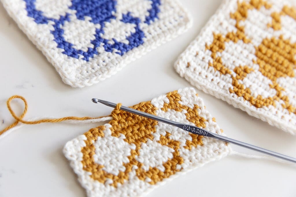 Crochet Flower Coasters using tapestry crochet